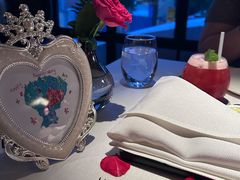 -弦月窗LUNETTE BY AMANDA(复兴路店)