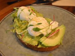 牛油果温泉蛋吐司-O'mills Sourdough Bakery&Bistro(永嘉路店)
