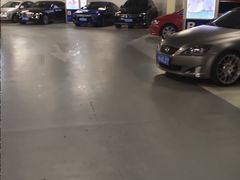 -美罗城停车场