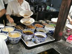 -重庆小面·抄手(解放碑好吃街店)