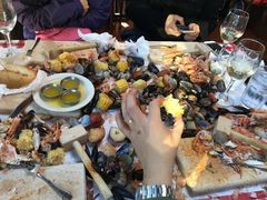 -The Crab Pot Seattle