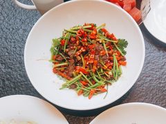 -鱼鲜饭香·招牌汽锅剁椒鱼头王