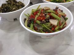 -红色湘菜馆(春风店)