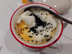 冰淇淋打蛋-堂屋糖水店(愚园店)