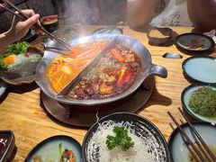 -湊湊火锅·茶憩(新中关购物中心店)