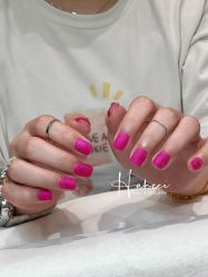 -花岐款式专研健康美甲沙龙