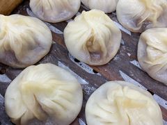 蟹黄汤包-食惠里小笼包面馆(越秀店)