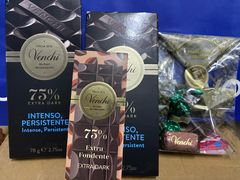 -VENCHI 闻绮(北京国贸商城店)