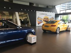 -成都华星名仕奥迪4S店(龙潭寺店)