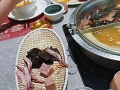 -一绪に寿喜烧(荟聚店)