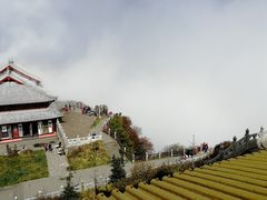 -峨嵋山金顶