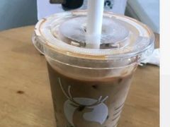 陨石燕麦拿铁-瑞幸咖啡(绿地锦峰大厦店)