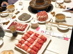 手工鲜羊肉-八先生涮肉房(三里河店)