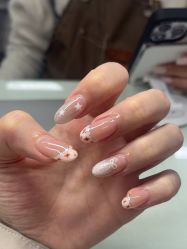 -美画轻奢美甲美睫