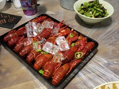 -巴厘龙虾·榜首油焖大虾(音乐学院·沿江酒馆店)