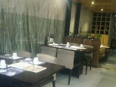 -HIHE Bistro·Oyster Bar(华熙live店)