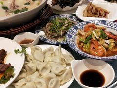 -泉畔人家·老济南经典鲁菜(大明湖店)