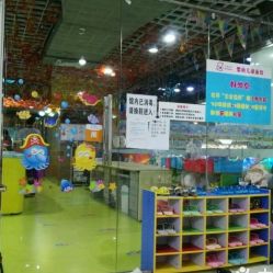 -小鸭先知婴儿游泳馆