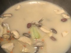 -咕嘟草帽鱼·牛奶一样的鲜鱼汤(包河万达广场创始店)