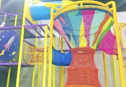 -蹦贝运动中心·蹦床·攀岩·闯关(龙岗店)