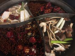 -白乐天毛肚火锅馆(南滨路店)