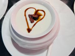 鲁采阿胶酸奶-鲁采LU STYLE(新天地店)