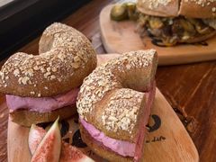 -Catch Bagel(芳草地店)