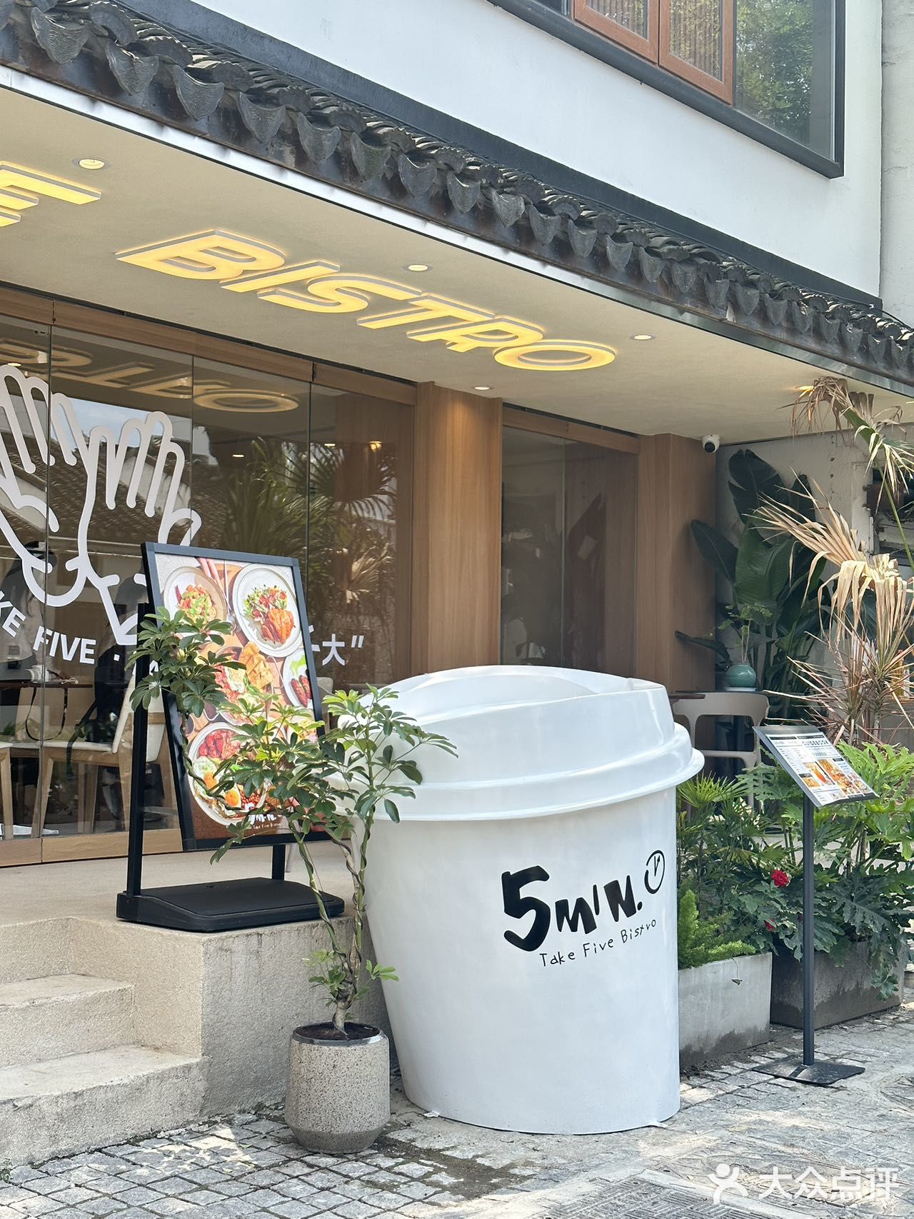 简直是太好拍了，尊嘟爱了爱了！ 第一次踏入这家小店