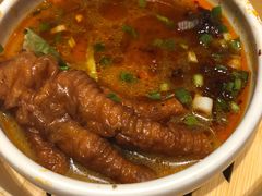 -渝是乎酸菜鱼·川渝小炒(新世界百货望京店)