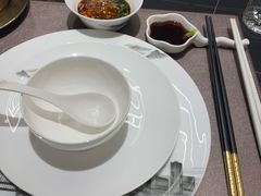 -鼎泰亨·海鲜牛肉餐厅(滨江店)