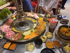 -哈哈碳都·牛肋条无限自助烤肉(台江万达店)