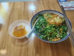 -窄巷口生烫牛肉米线(景云路店)