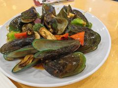 -鹏城人家海鲜酒家·23年老字号(较场尾店)