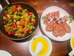 鹅卵石爆肥肠-老板恋上鱼(高新万达店)