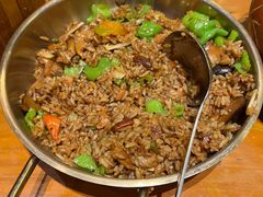 -老滇山寨•云南特色菜•地方菜•民族风情歌舞表演(金碧店)