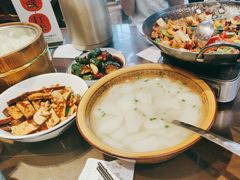 -富正毅三下锅·湘西韵味(天门山索道店)