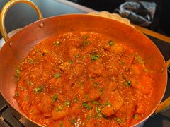 铜锅油焖鸡-Ameigo梅果·云贵川bistro(长宁来福士店)