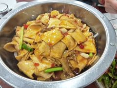 -湖南人家湘菜馆(镇江路店)