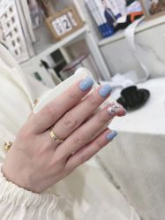 -灰姑娘美甲美睫馆