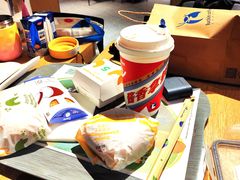 -麦当劳(展览路店)