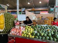 -曼阁市场水果批发市场