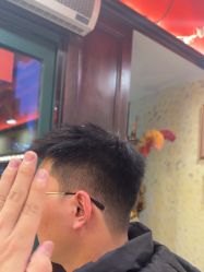 -东方先生国潮男士理发馆