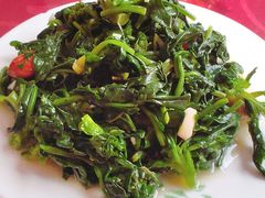拌野菜-秀水家园农家院住宿团建(石林峡店)
