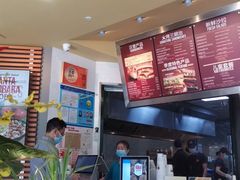 -The Habit Burger Grill 哈比特汉堡(复兴soho店)