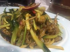 -山河屯铁锅炖(哈西站店)