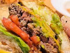 -三勾JJJ Burger&Coffee(梅溪湖店)