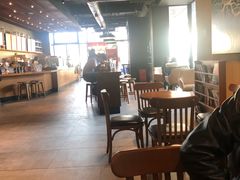 大堂-星巴克(天津工华道智慧山店)
