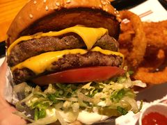 -The Habit Burger Grill 哈比特汉堡(复兴soho店)