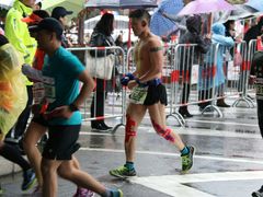 -上海游泳馆(地铁站)