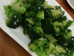 蒜蓉生态西兰花-粤仔湾砂锅粥(金太湖店)